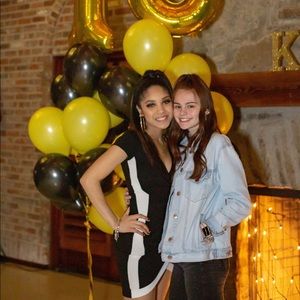 Meet your Posher, Abbi